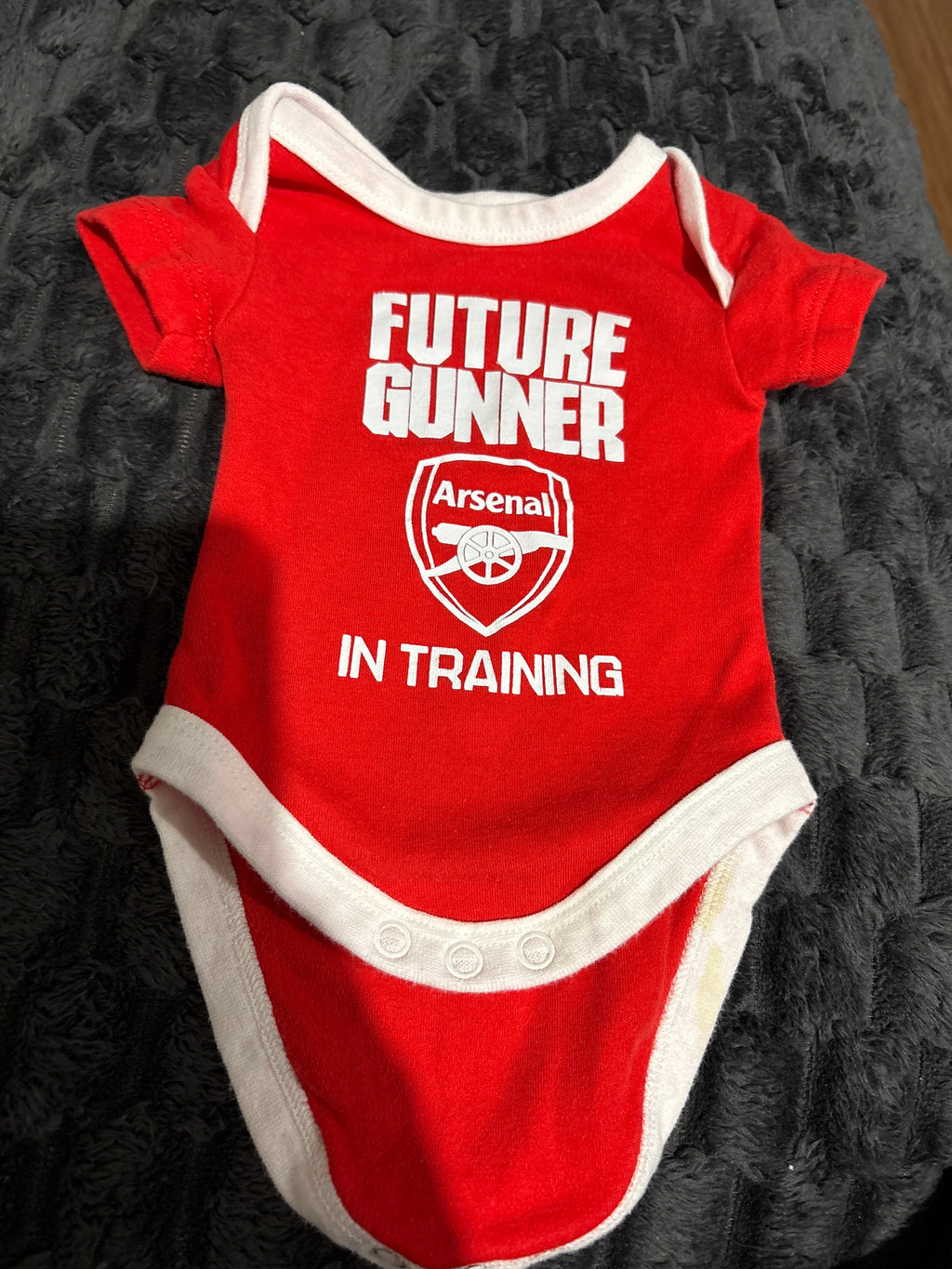 Arsenal short sleeve bodysuit. Size 0000