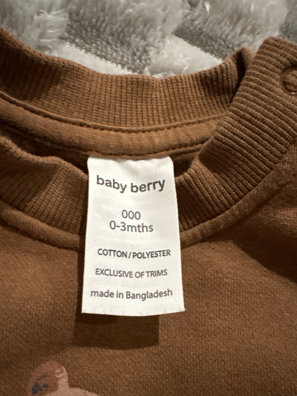 Baby Berry brown bears fleece top. Size 000