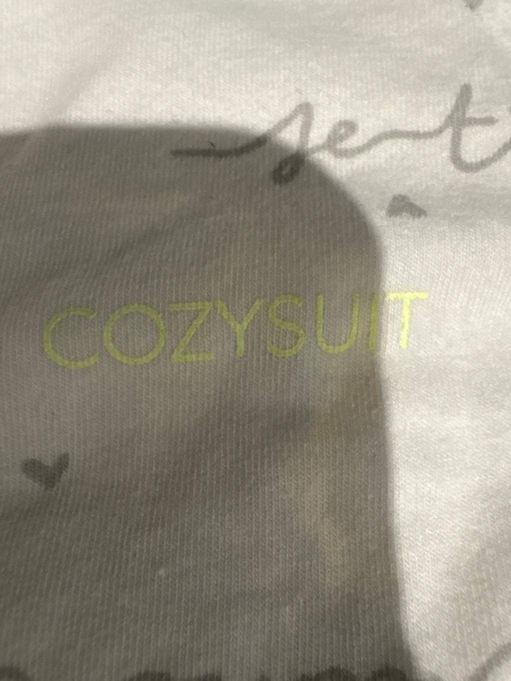 Bonds white and grey Cozysuit. Size 0000