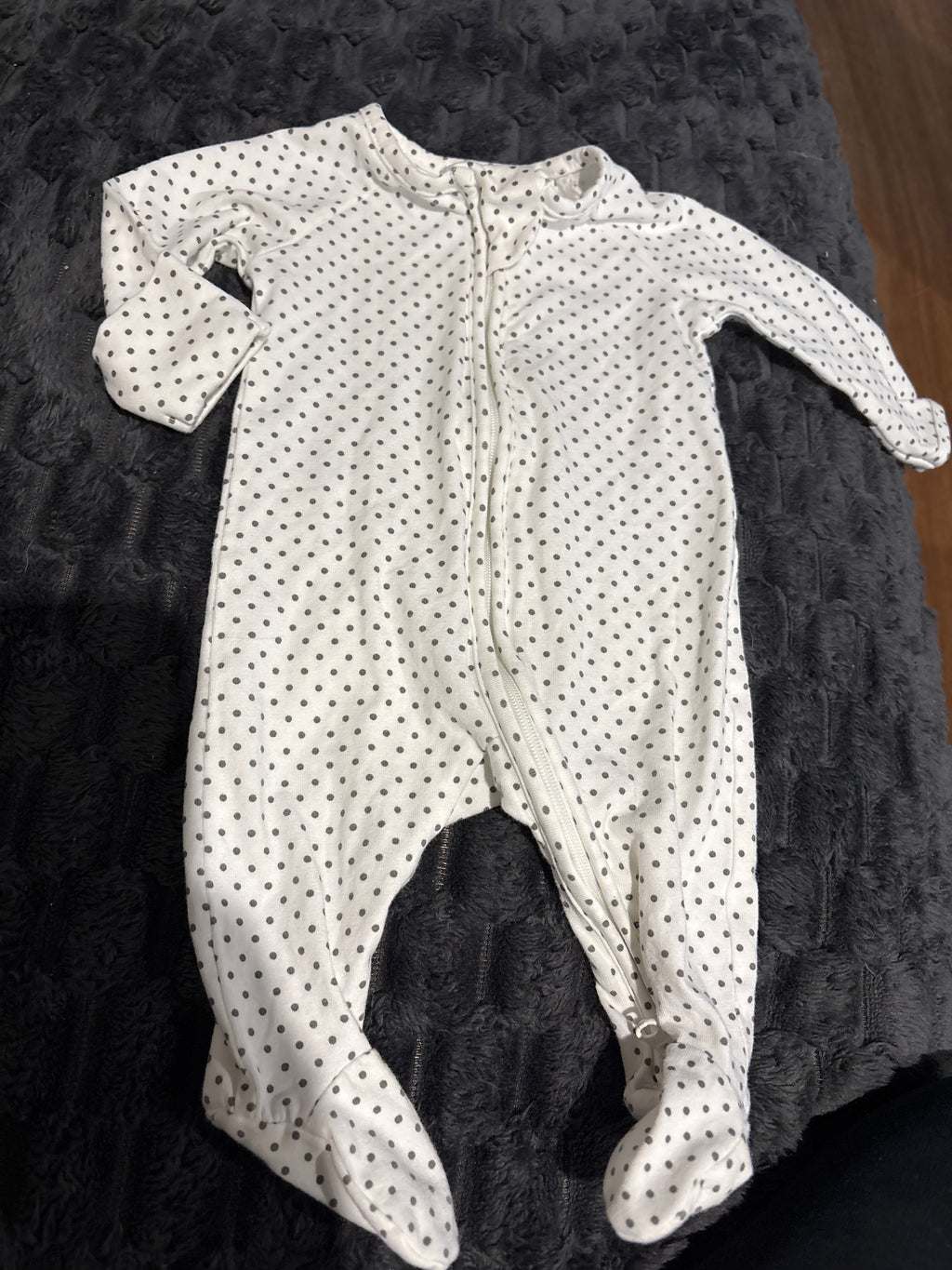 Target organic cotton polka dot coverall. Size 0000