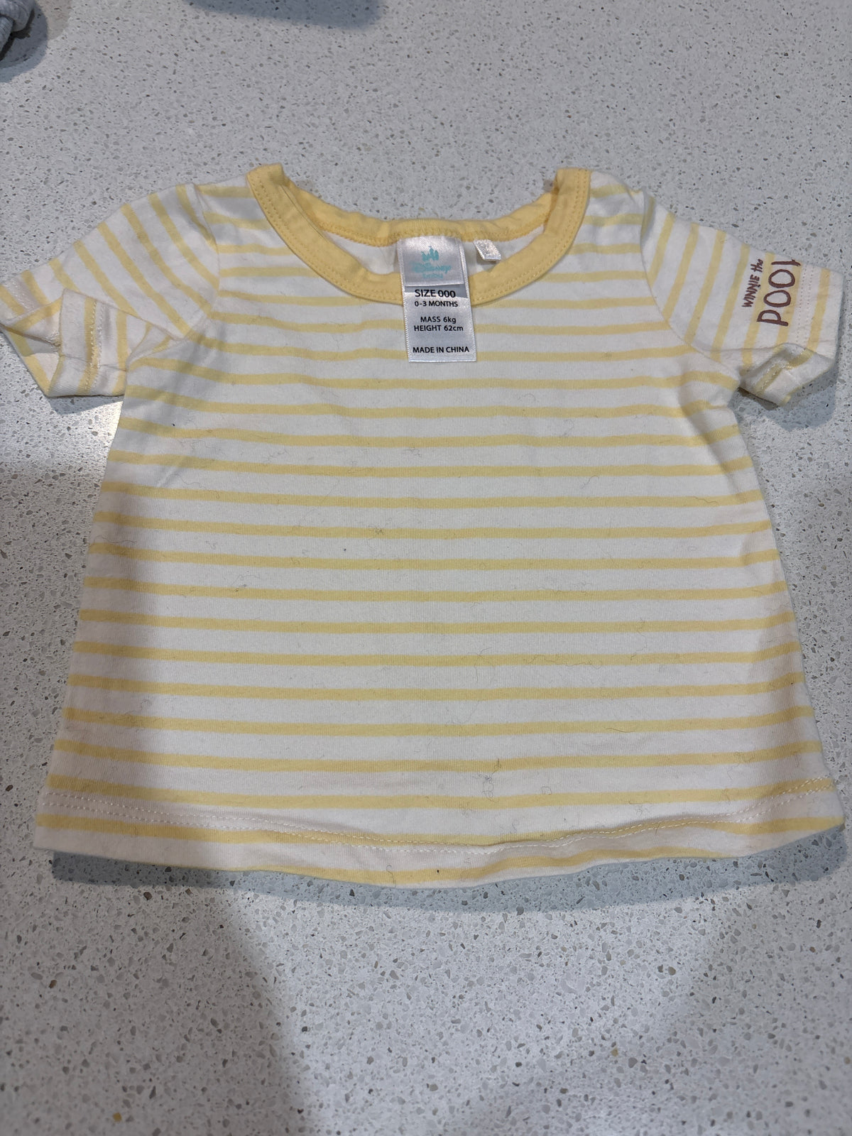Winnie the Pooh unisex short sleeve tee size 000