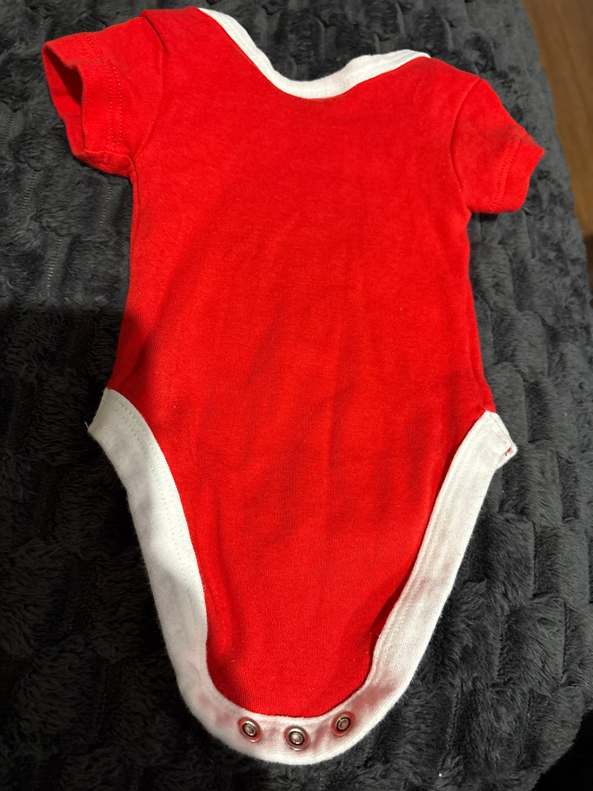 Arsenal short sleeve bodysuit. Size 0000