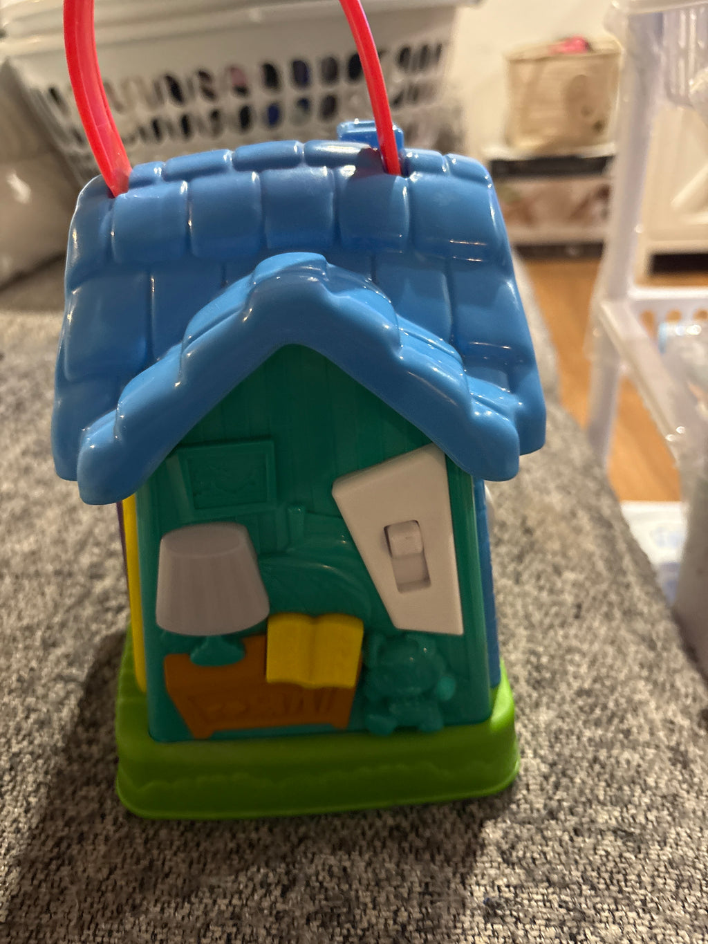 Leap Frog lights and sound activity house