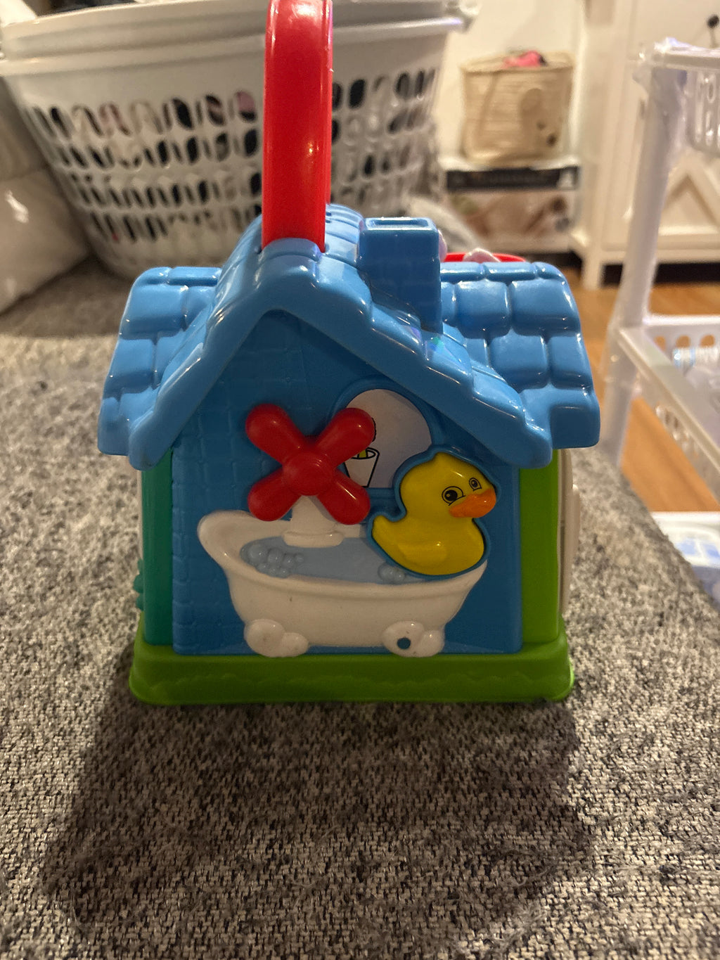 Leap Frog lights and sound activity house