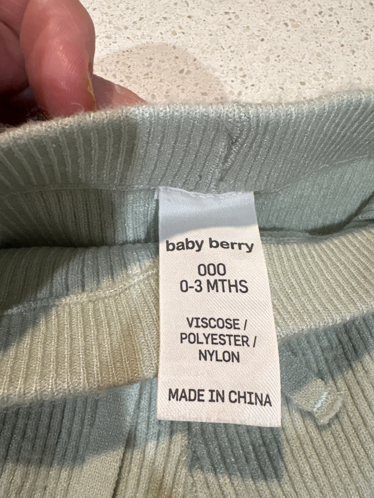 Berry Berry knitted green leggings size 000