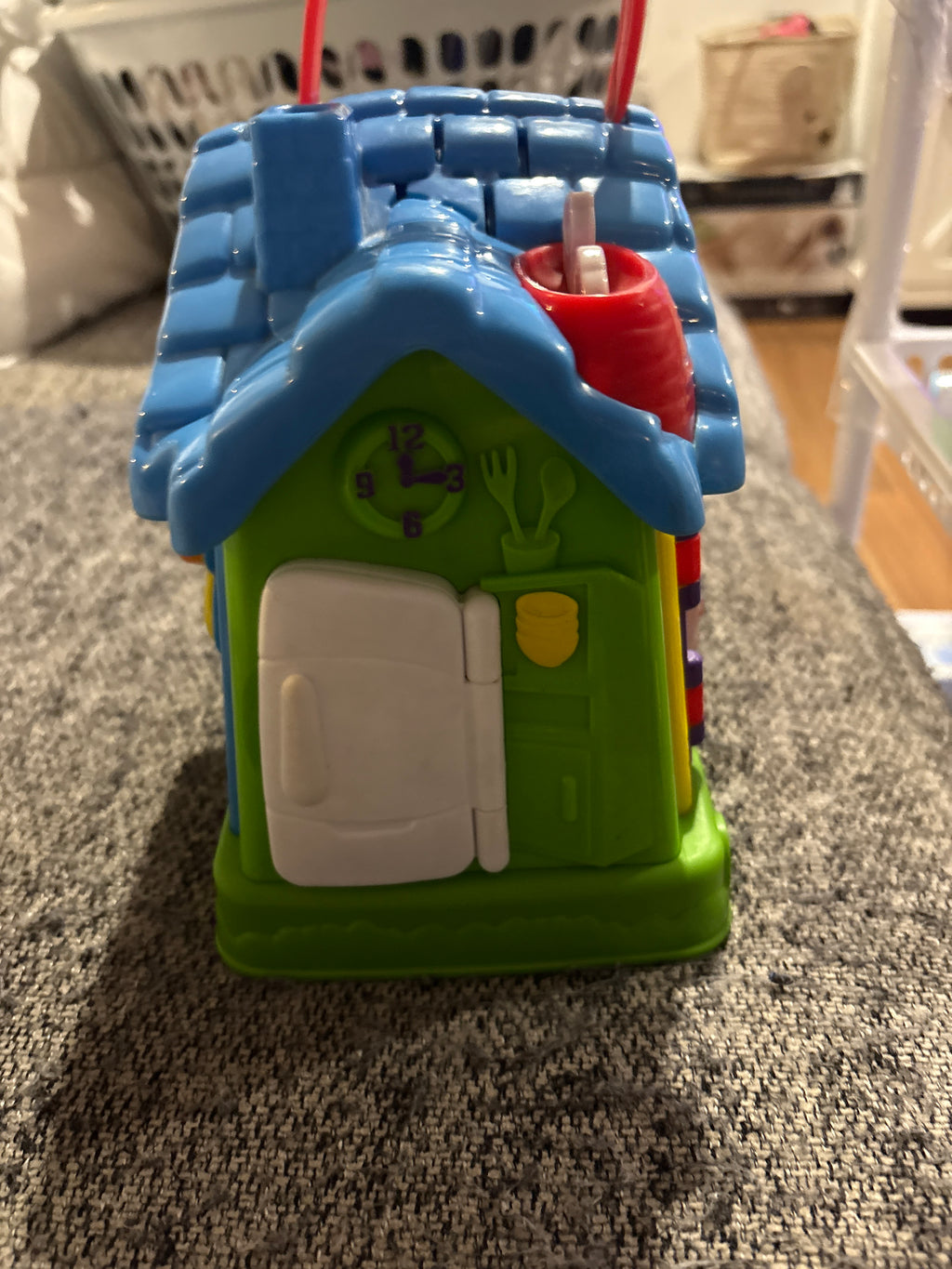 Leap Frog lights and sound activity house