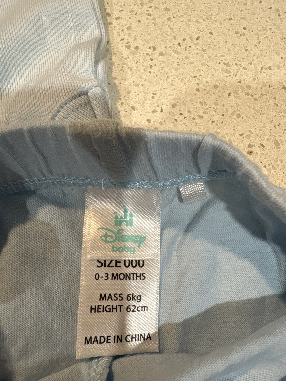 Winnie the Pooh shorts Size 000 and singlet bodysuit size 00