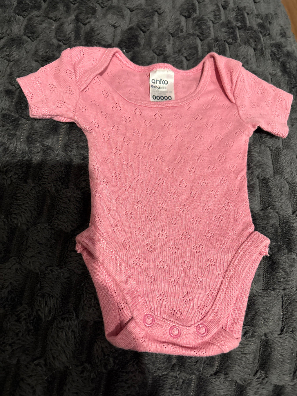 Anko short sleeve body suit with pattern. Size 00000
